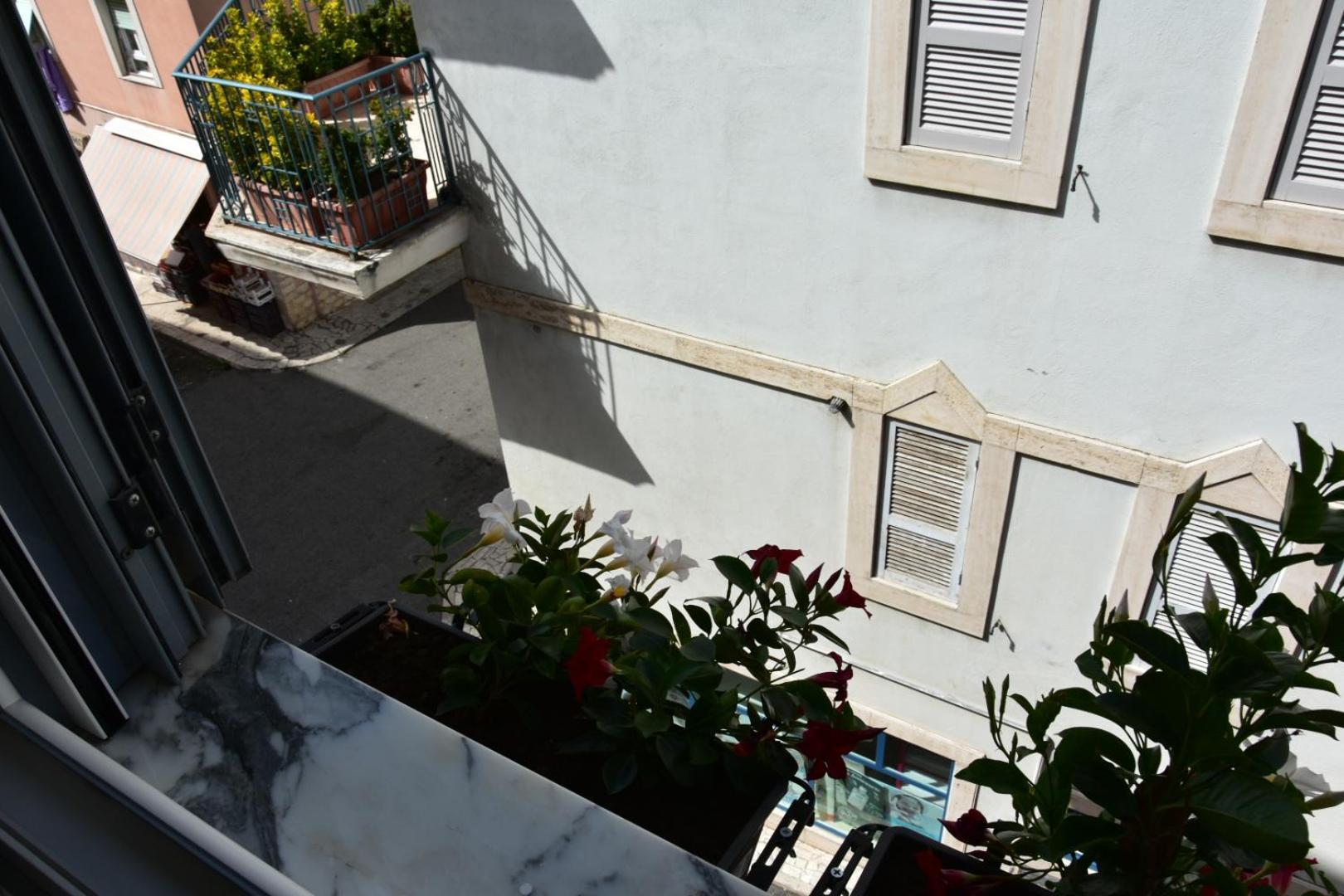 Mom Apartment Rooms&Suites Tivoli Exterior foto