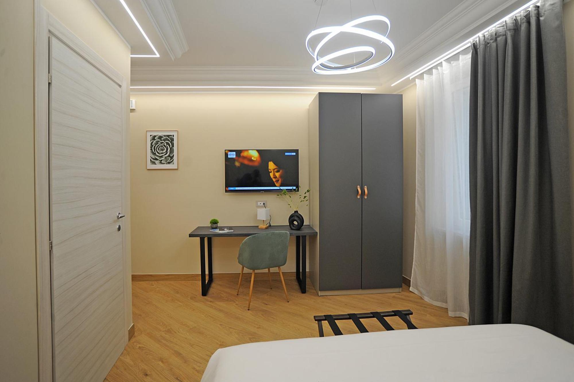Mom Apartment Rooms&Suites Tivoli Exterior foto