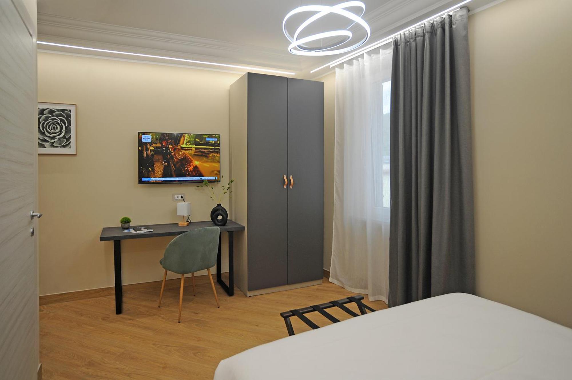 Mom Apartment Rooms&Suites Tivoli Exterior foto