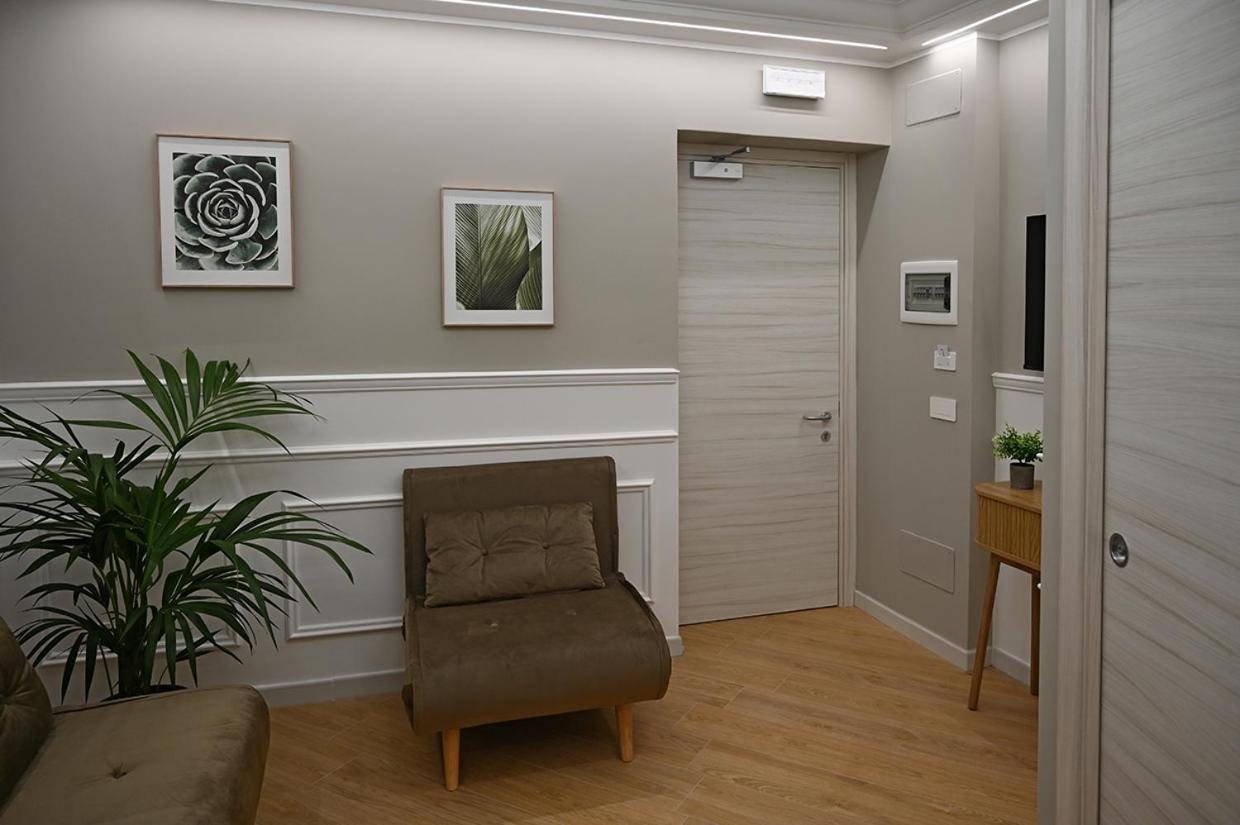 Mom Apartment Rooms&Suites Tivoli Exterior foto