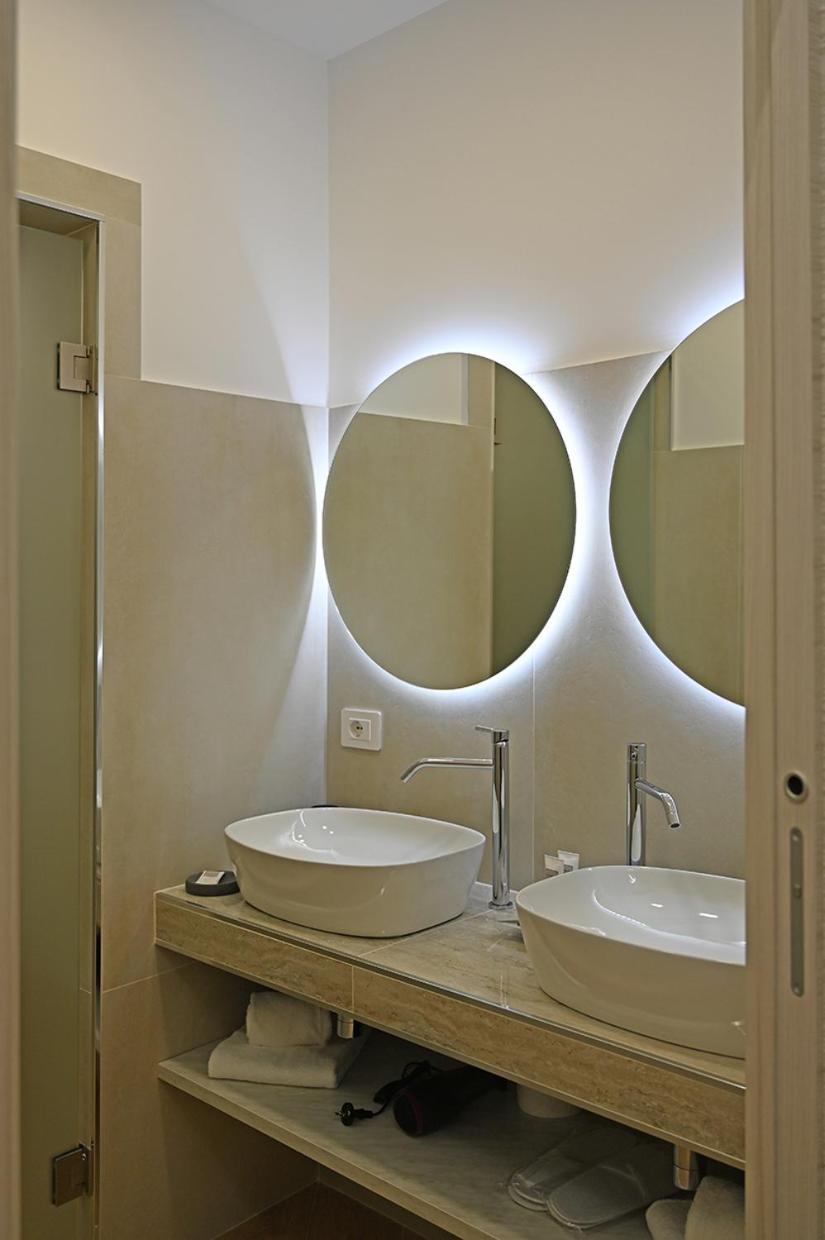 Mom Apartment Rooms&Suites Tivoli Exterior foto